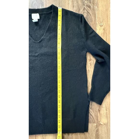 H&M Sweater Womens Size XS Black V-Neck Pullover Poly, Wool‎ Blend GUC - Picture 4 of 9
